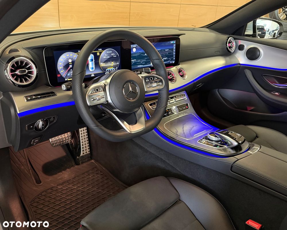 Mercedes-Benz Klasa E 200 4-Matic 9G-TRONIC - 12