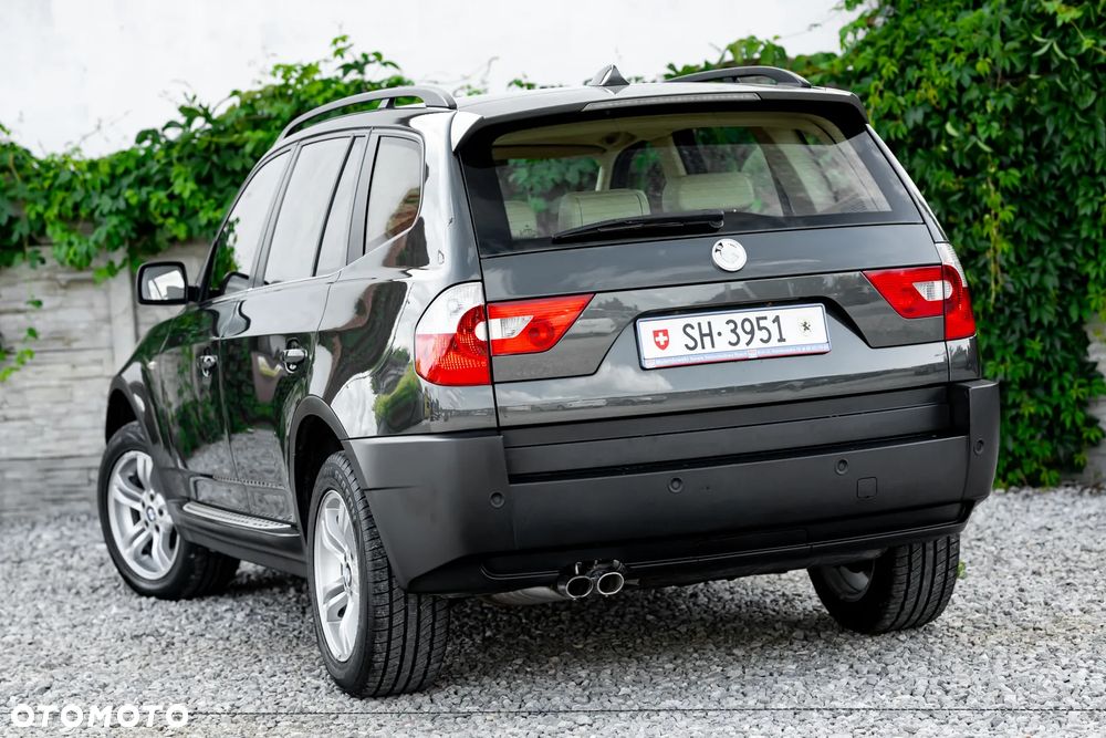 BMW X3 3.0i - 9