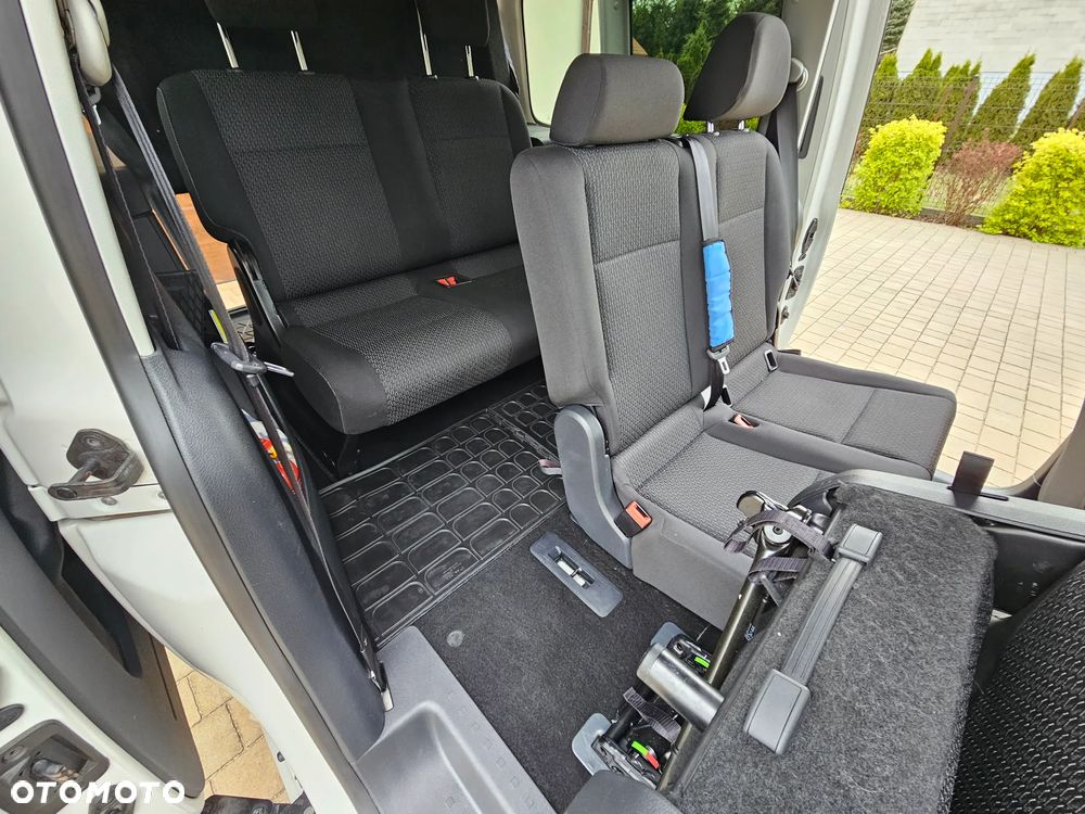Volkswagen Caddy 2.0 TDI Trendline DSG - 10