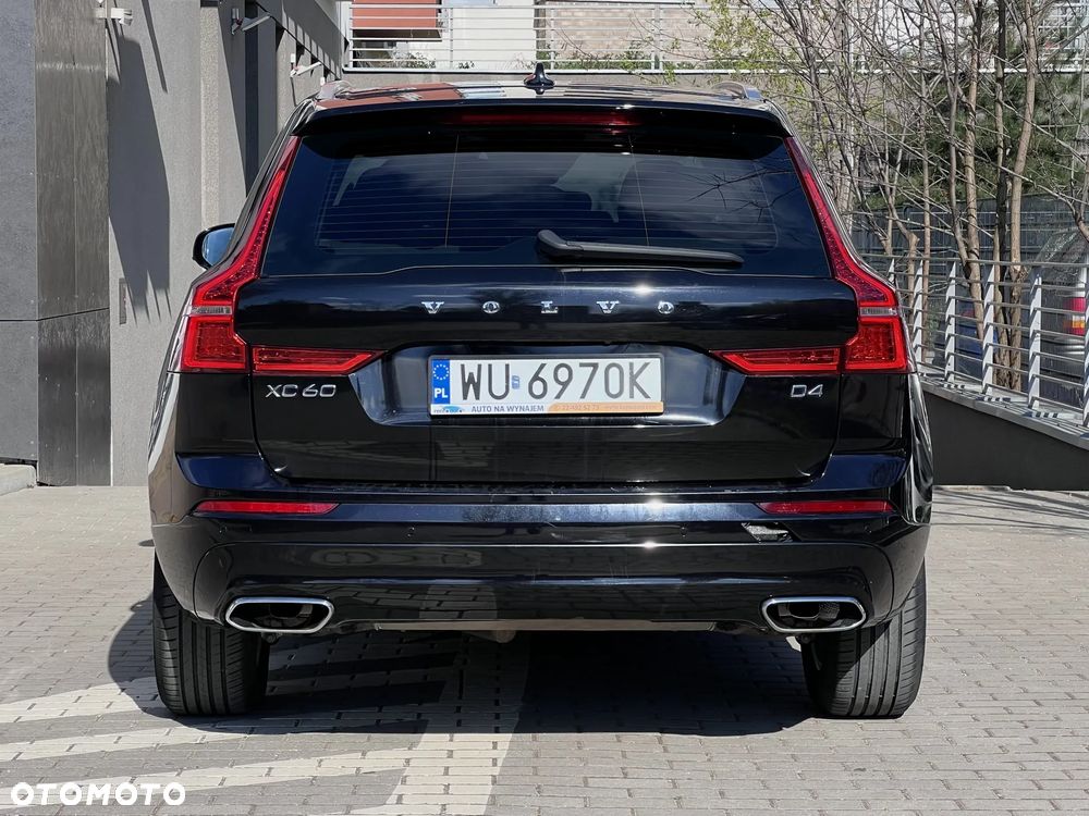 Volvo XC 60 D4 Momentum Pro - 4