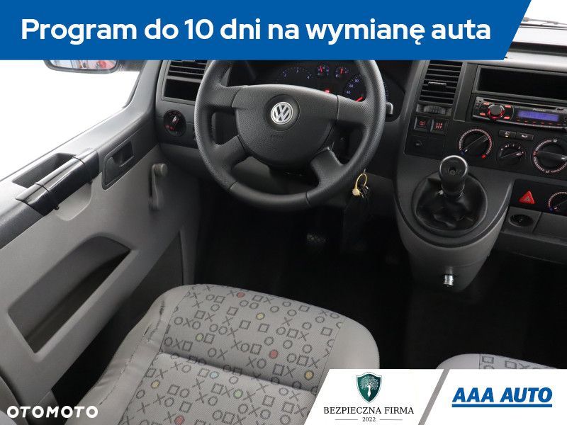 Volkswagen Transporter - 9