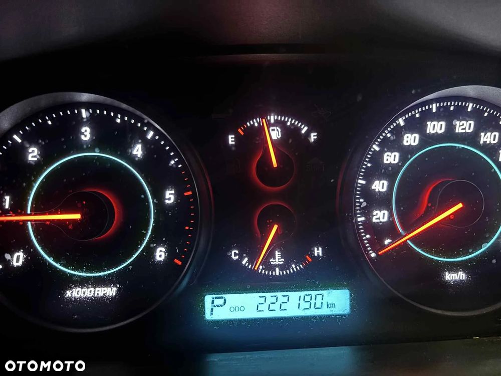 Chevrolet Captiva - 18