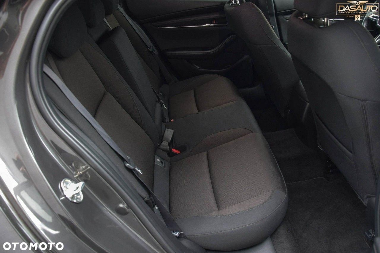 Mazda 3 - 32