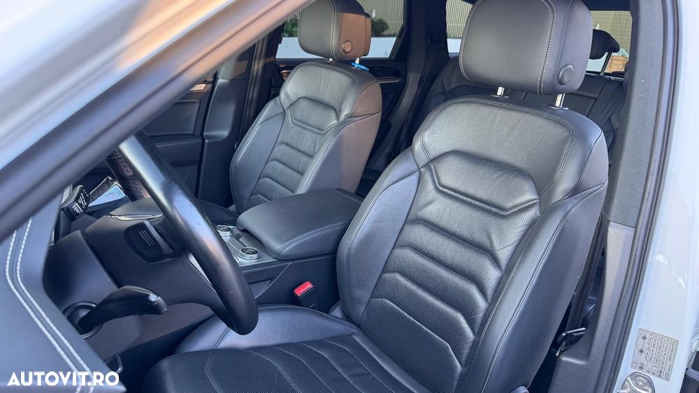 Volkswagen Touareg 3.0 V6 TDI 4Motion DPF Automatik R-Line - 17