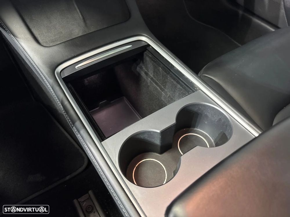 Tesla Model 3 Long Range Tração Traseira - 19