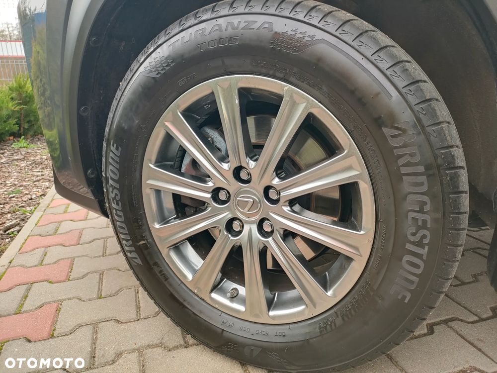 Lexus NX 300h Comfort AWD - 28