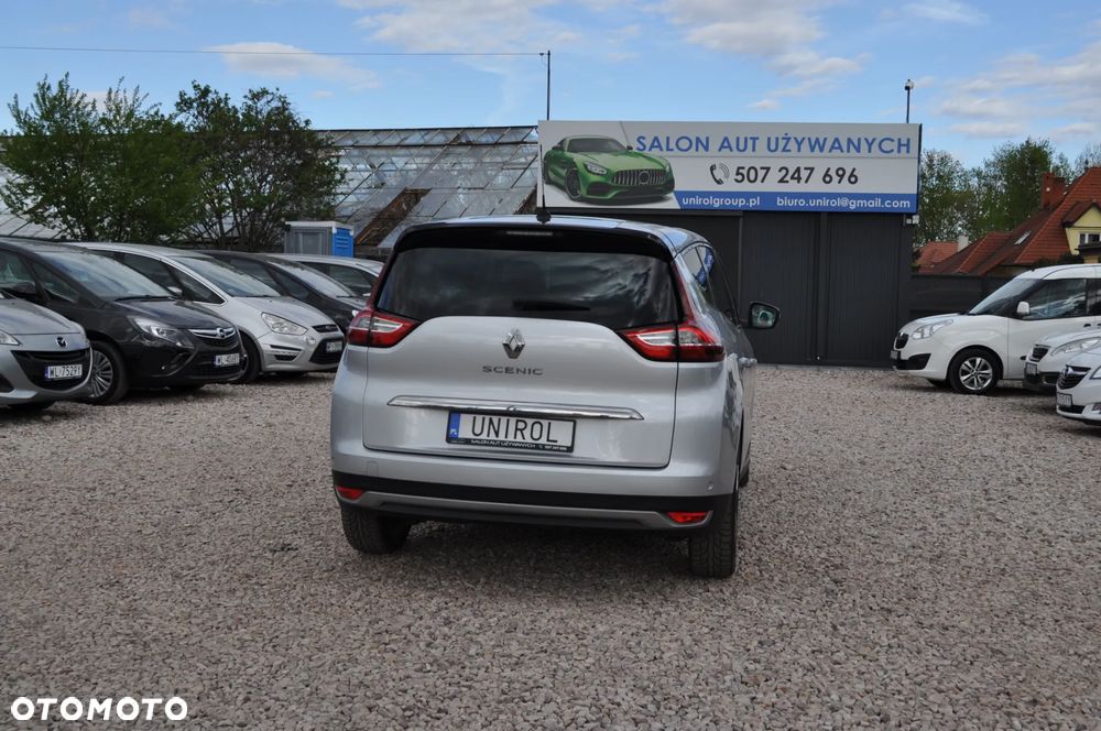 Renault Grand Scenic - 8