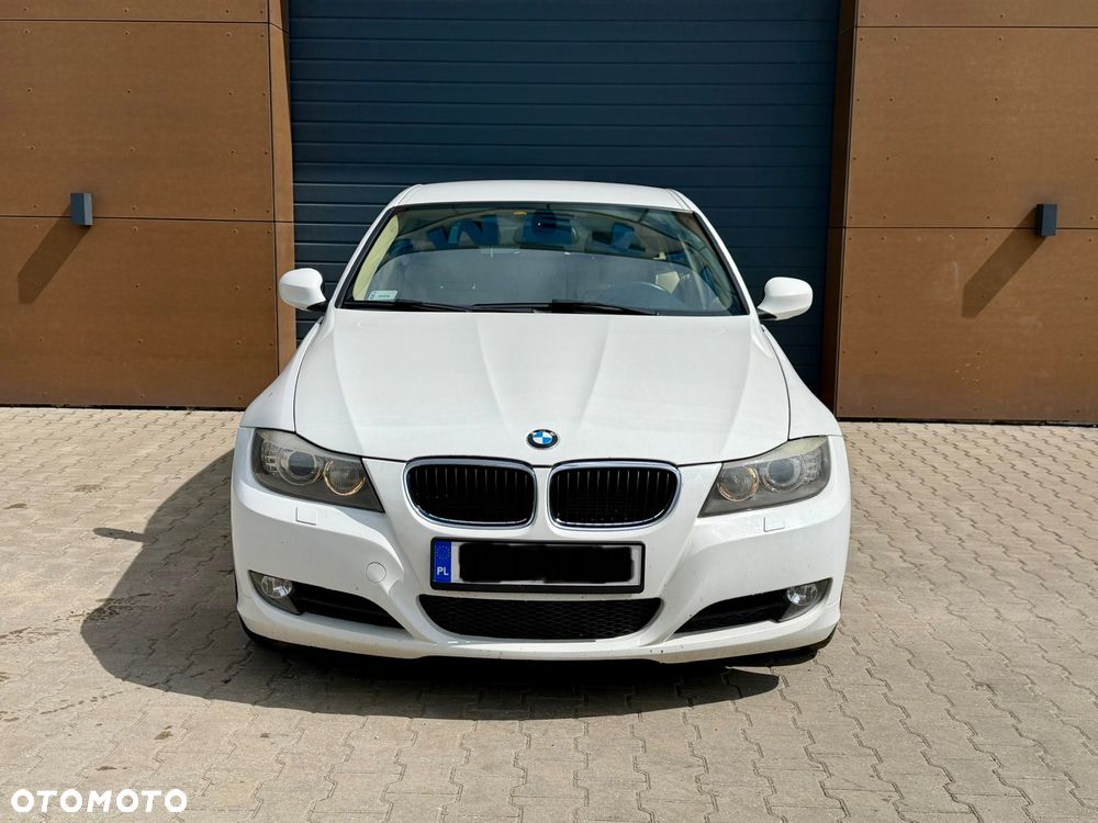 BMW Seria 3 320d xDrive - 3