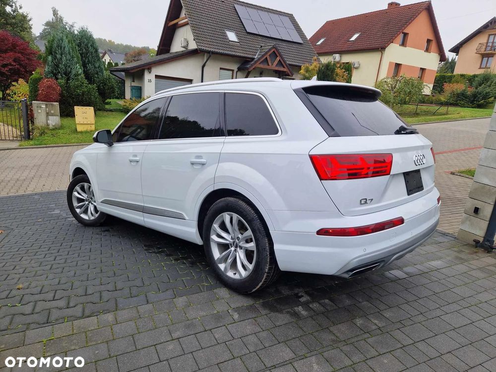 Audi Q7 3.0 TFSI Quattro Tiptronic - 5