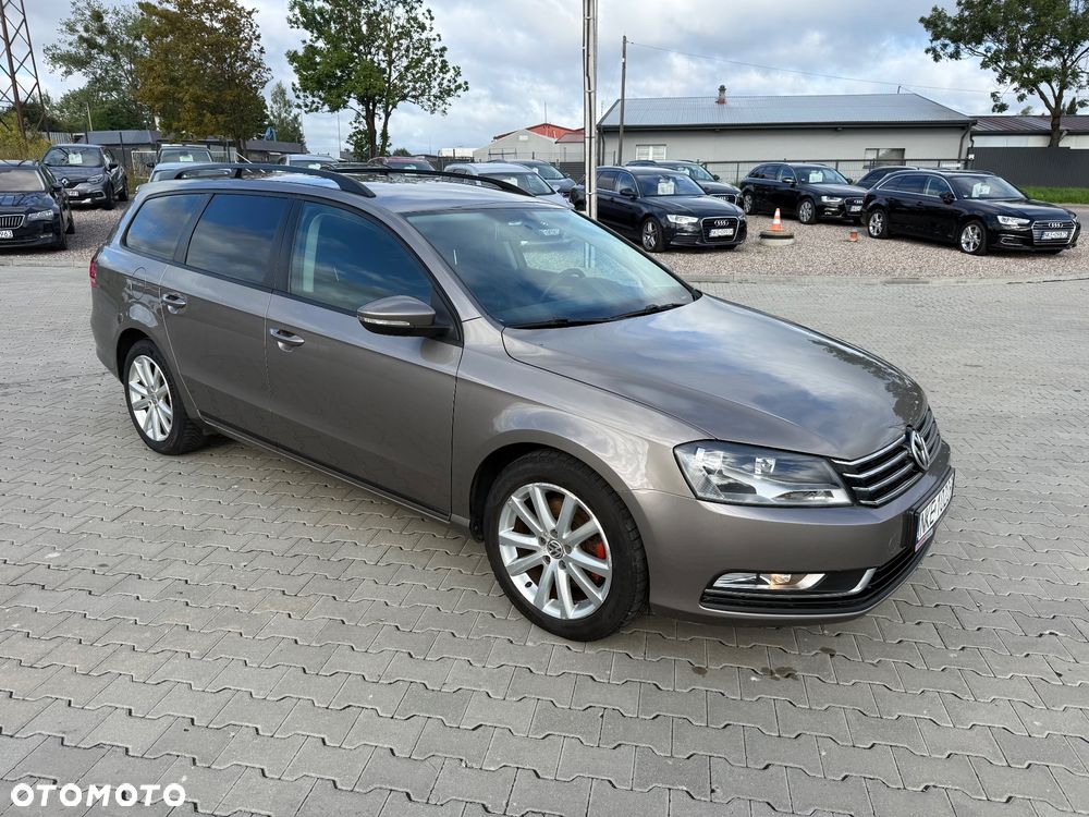 Volkswagen Passat 2.0 Blue TDI SCR Comfortline - 12