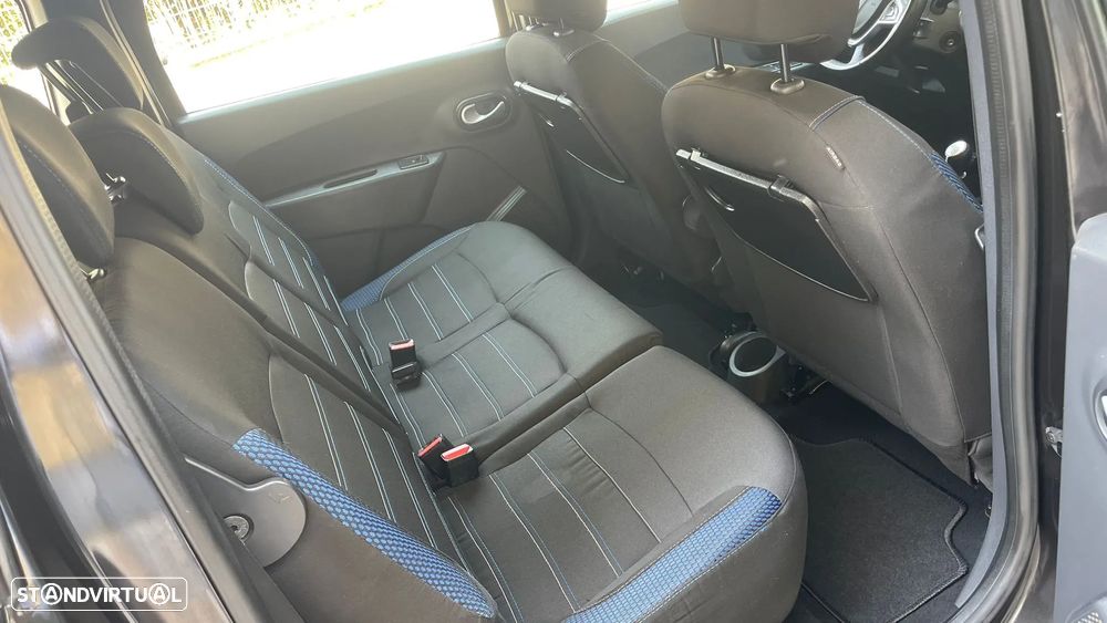 Dacia Lodgy 1.5 Blue dCi Stepway 7L - 10