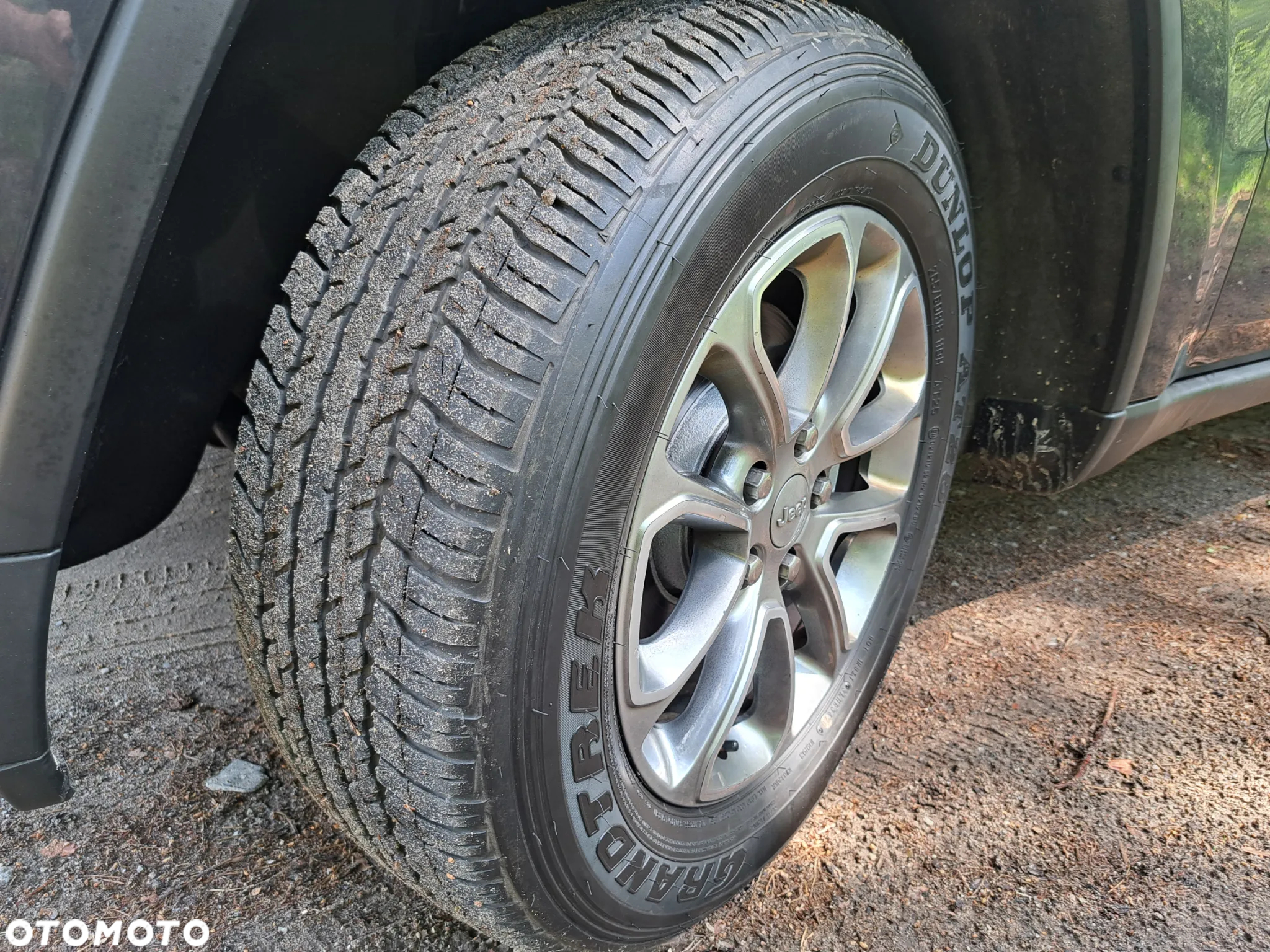 Jeep Grand Cherokee - 18