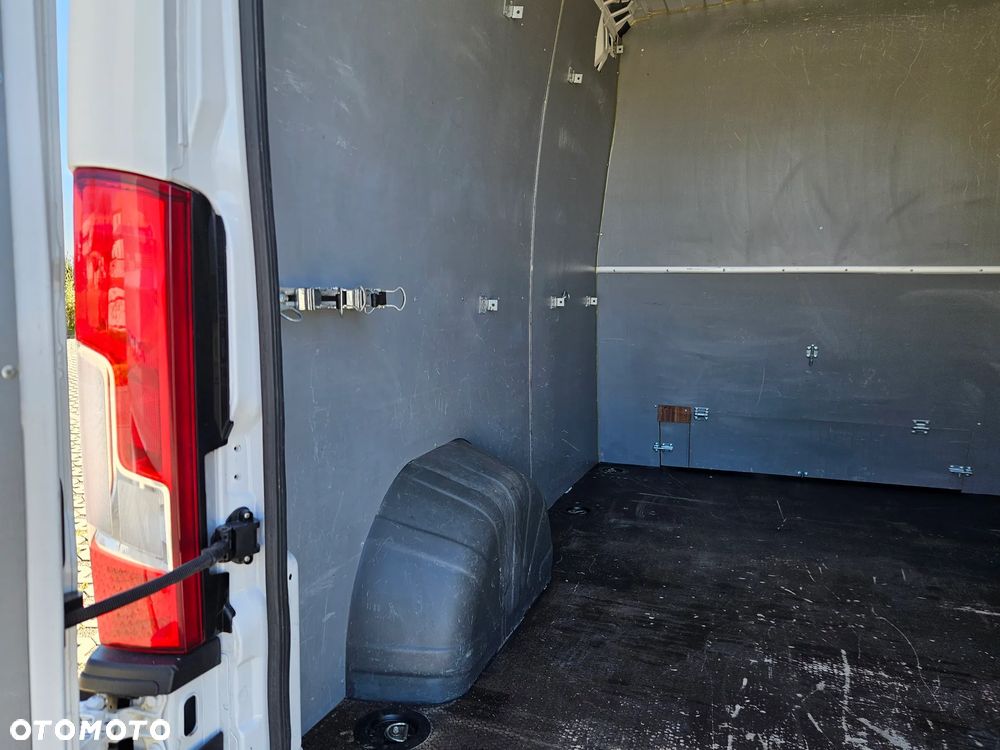 Fiat Ducato L3H2 brygadówka 6 osób, Carpol - 12