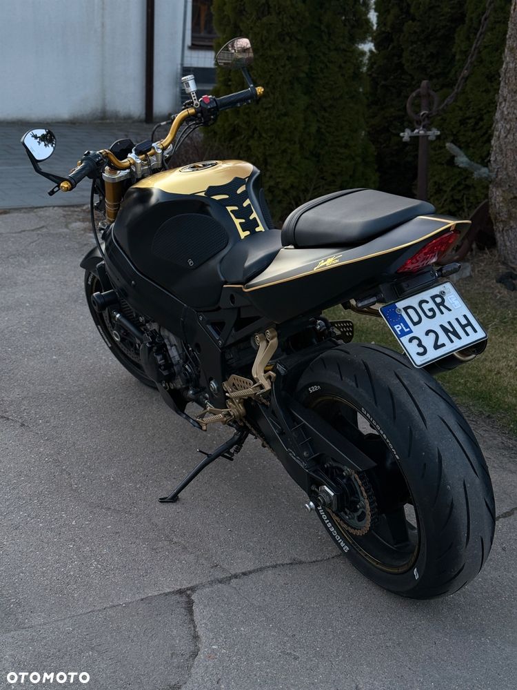 Suzuki GSX-R - 2