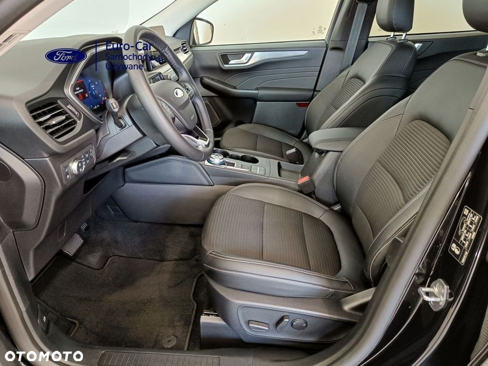 Ford Kuga - 10