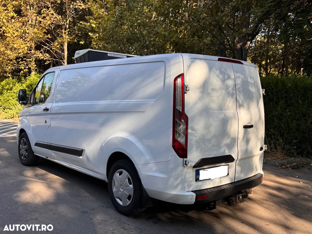Ford TRANSIT CUSTOM - 3