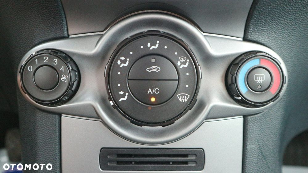 Ford Fiesta 1.25 Trend - 17