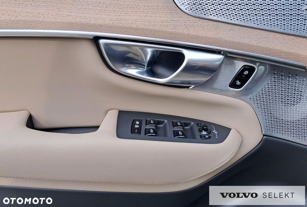 Volvo XC 90 - 29