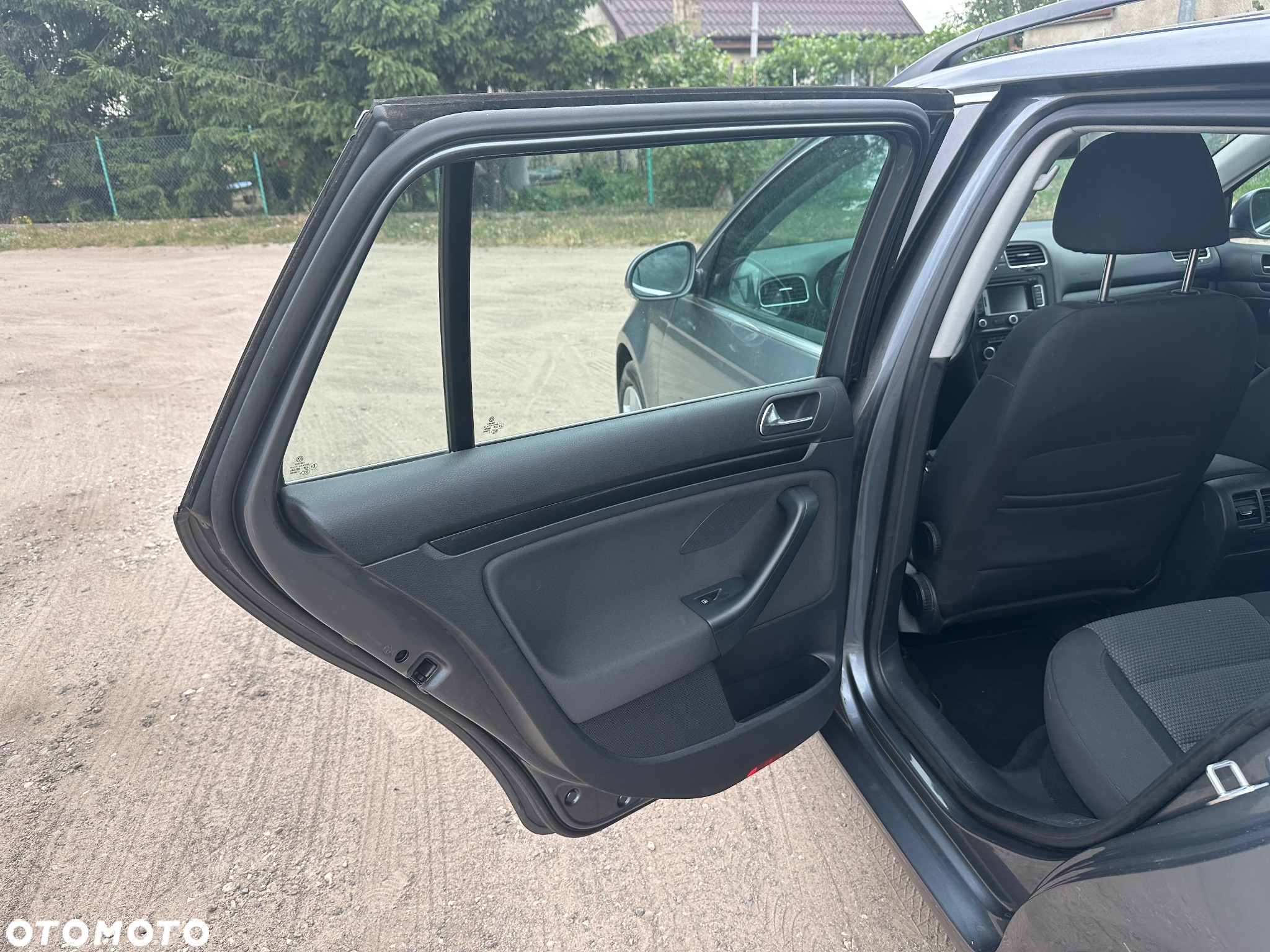 Volkswagen Golf 1.6 TDI DPF Style - 12