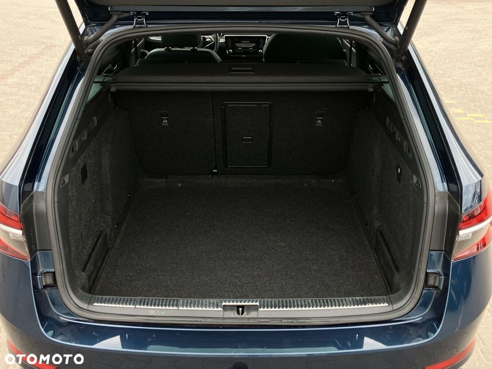 Skoda Superb 2.0 TDI SCR L&K DSG - 10