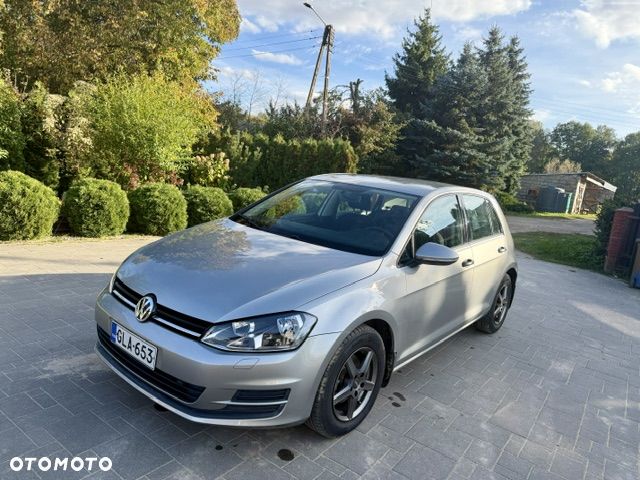 Volkswagen Golf - 1