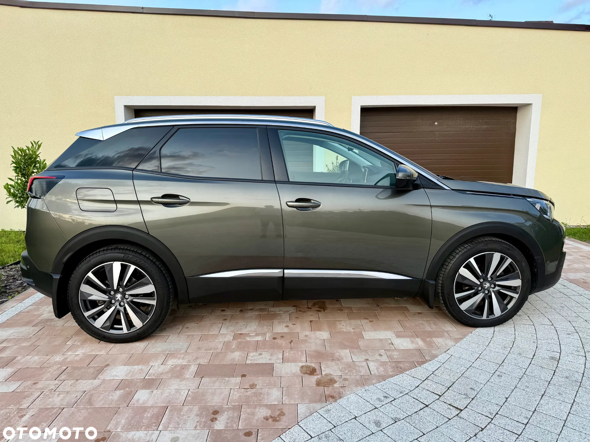 Peugeot 3008 1.5 BlueHDi Allure S&S - 12