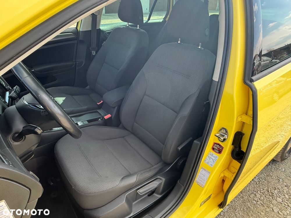 Volkswagen Golf 1.6 TDI DPF Style - 21