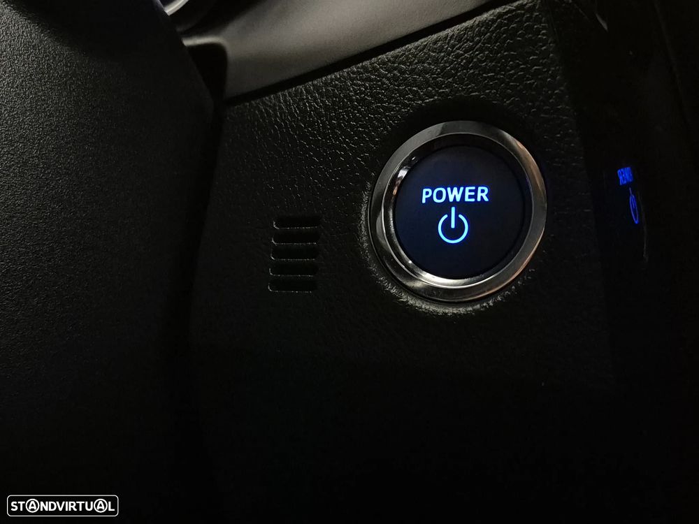 Toyota Auris 1.8 HSD Comfort +P.Techno+P.Sport - 28