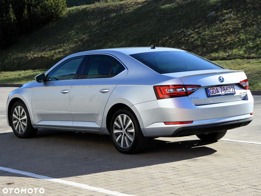 Skoda Superb 1.6 TDI GreenLine - 4