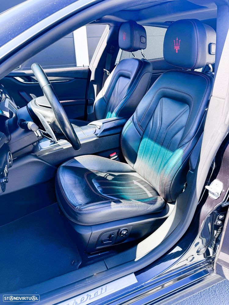 Maserati Quattroporte 3.0 V6 - 8