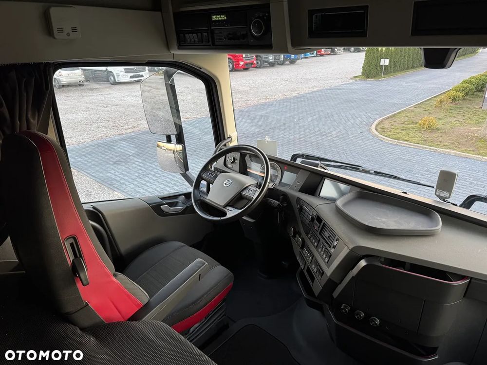 Volvo FH 500 / ACC /  KLIMA POSTOJOWA /RETARDER / NAVIGACJA / Z NIEMIEC - 32