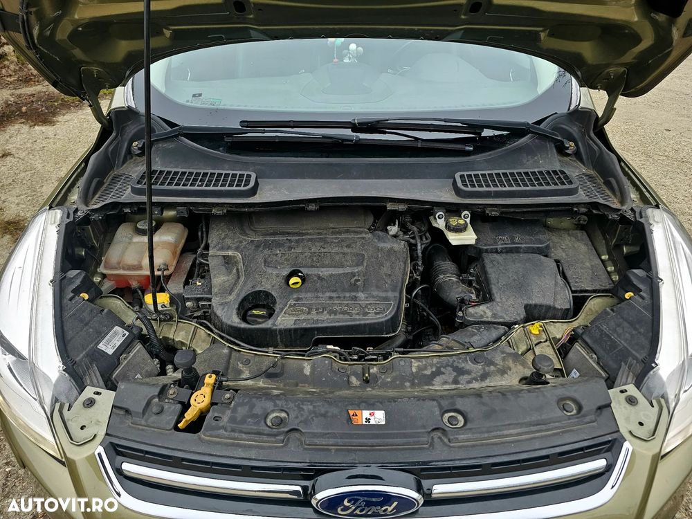 Ford Kuga 2.0 TDCi Powershift 4WD Titanium - 22