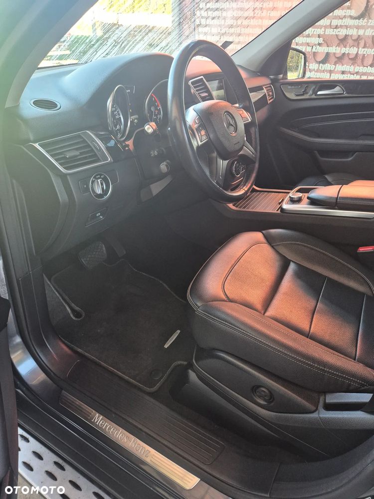 Mercedes-Benz ML - 20