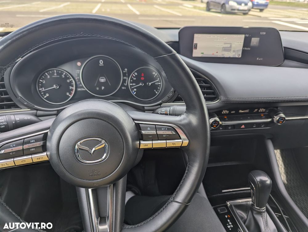 Mazda 3 e-Skyactiv G150 AT MHEV Plus - 11