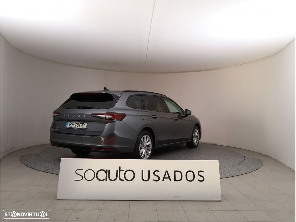 Skoda Superb Break 2.0 TDI DSG - 11
