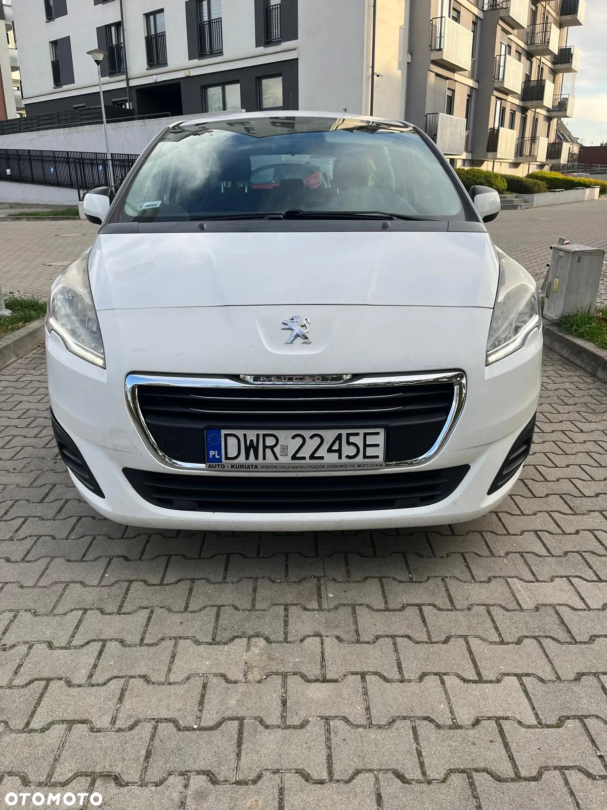 Peugeot 5008 - 3