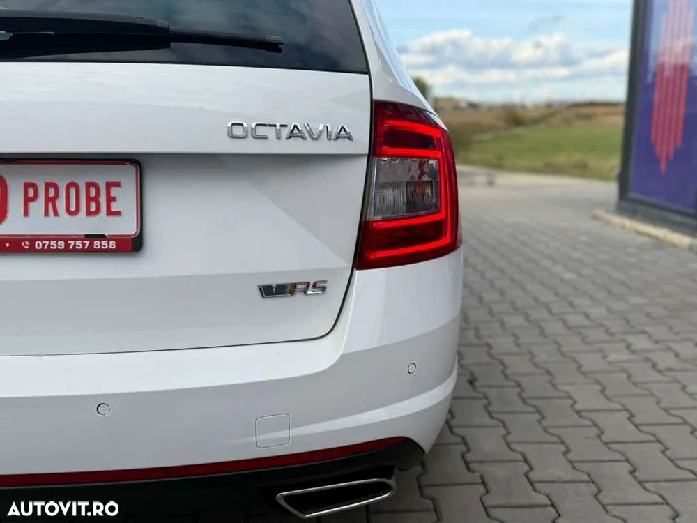 Skoda Octavia Combi 2.0 TDI (Green tec) DSG RS - 6