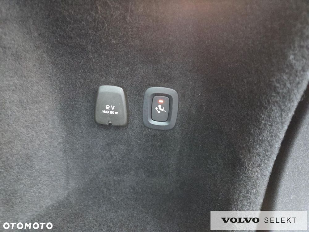 Volvo V60 B4 D Momentum - 22