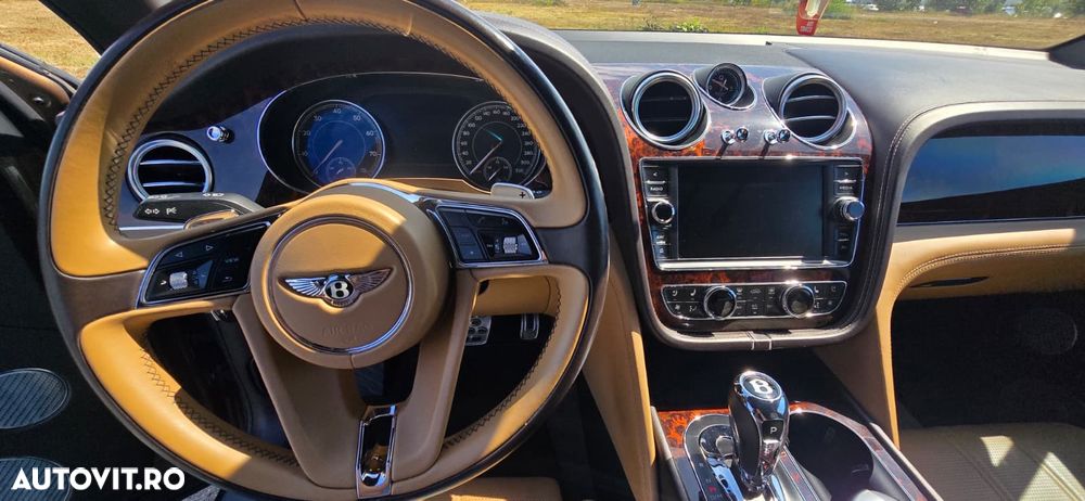 Bentley Bentayga - 8