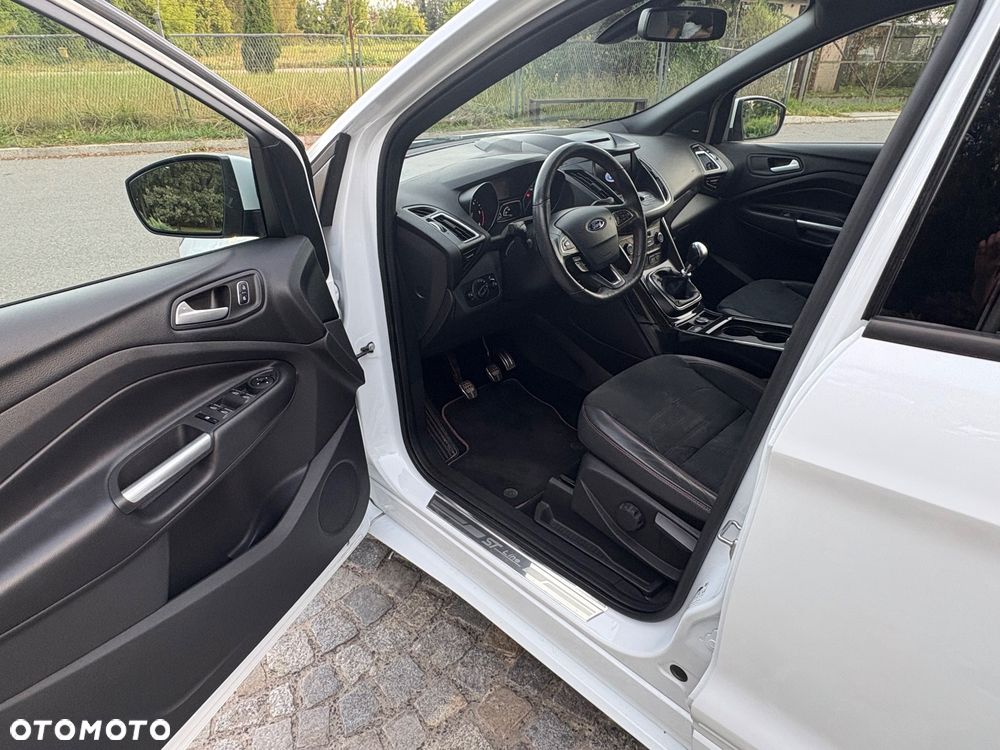 Ford Kuga 2.0 TDCi FWD ST-Line - 12