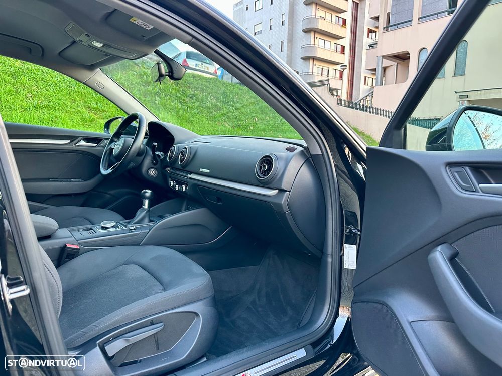 Audi A3 Sportback - 30