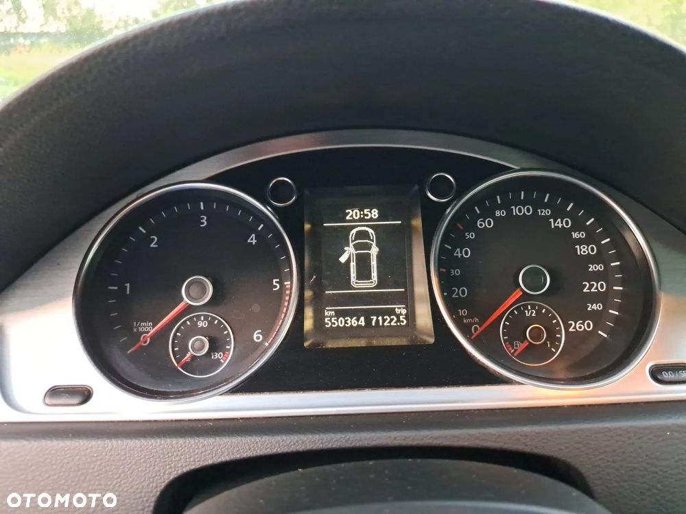 Volkswagen Passat 2.0 TDI DPF 4Motion Highline - 14