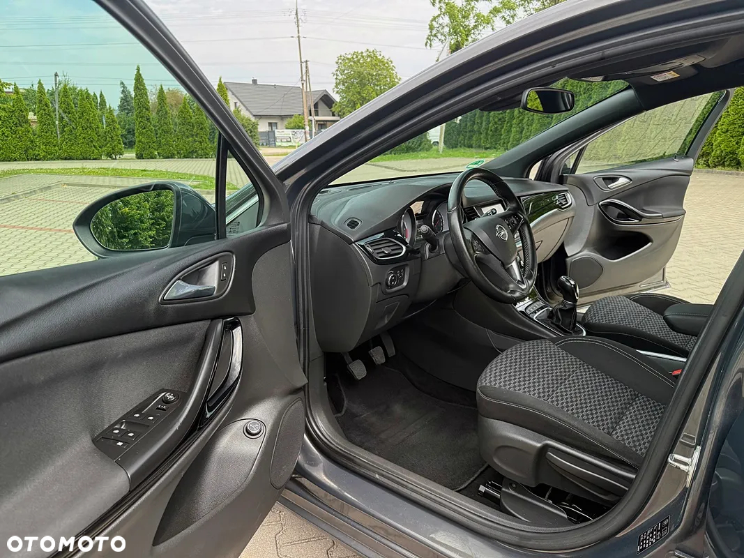 Opel Astra IV 1.6 CDTI Cosmo - 16