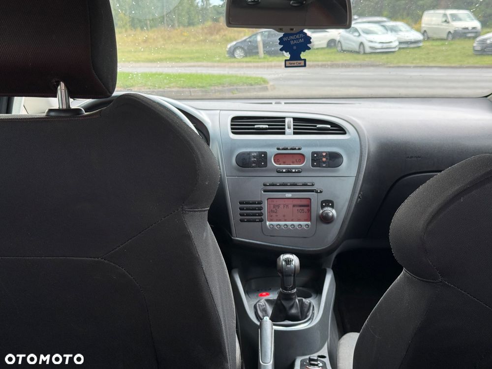 Seat Leon 2.0 TDI DPF Style - 22