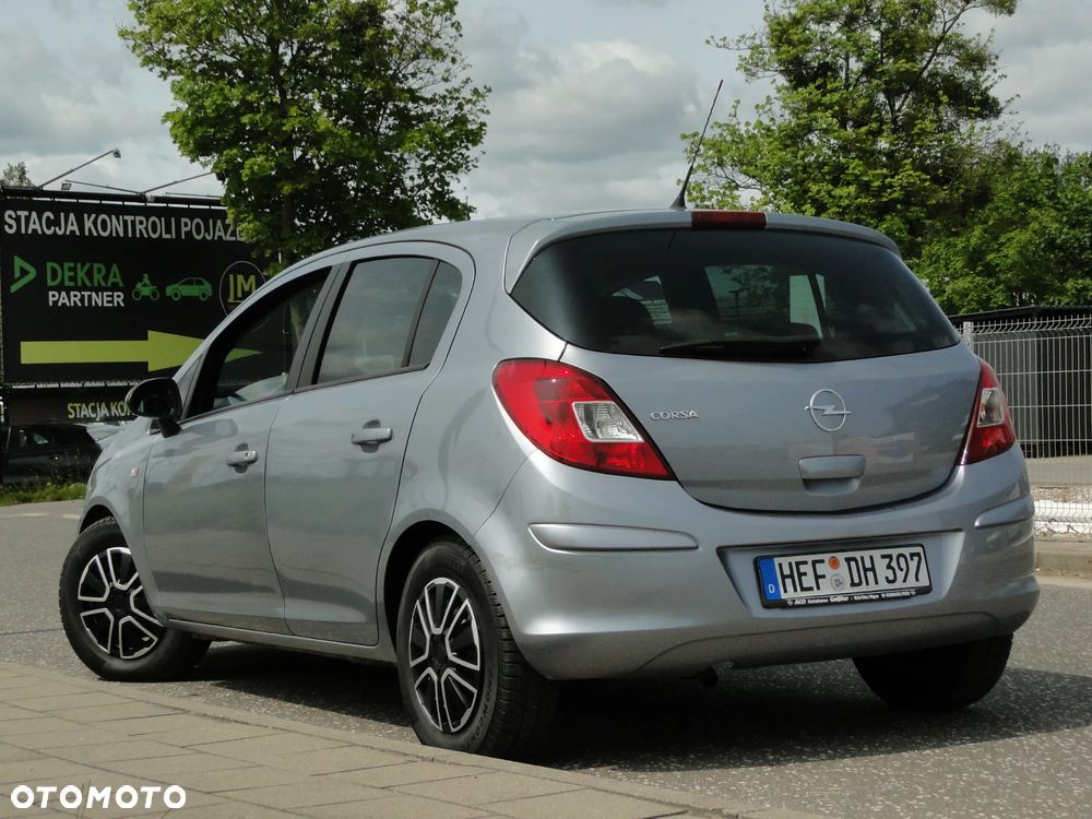 Opel Corsa 1.4 16V Edition 111 Jahre - 4