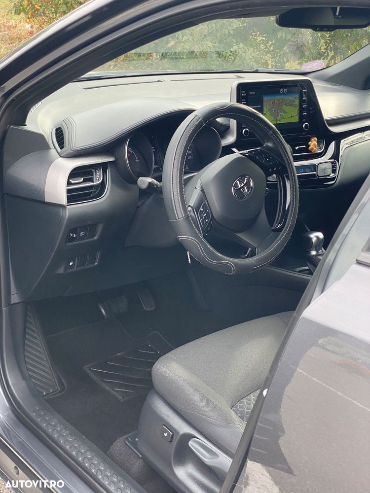 Toyota C-HR 2.0 HEV 197 CP 4x2 CVT Dynamic - 15