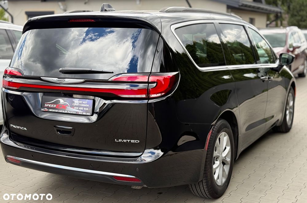 Chrysler Pacifica - 9