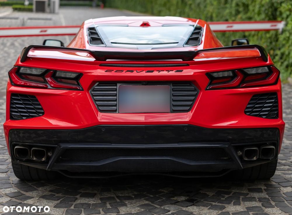 Chevrolet Corvette - 14