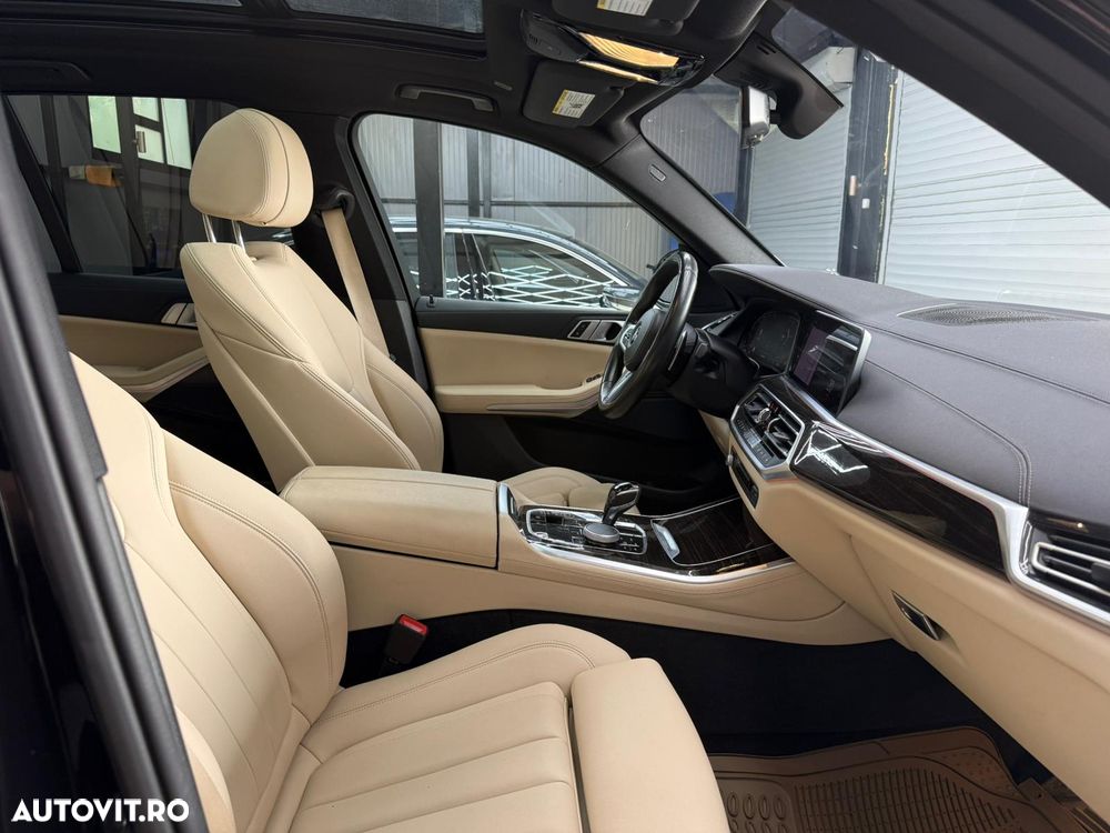 BMW X5 xDrive40i - 33