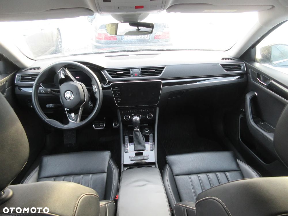Skoda Superb 2.0 TDI SCR 4x4 L&K DSG - 3